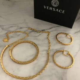 Picture of Versace Sets _SKUVersacesuits10067417221